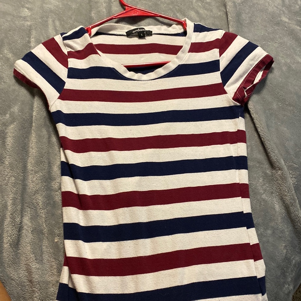 maroon white and navy blue shirt
